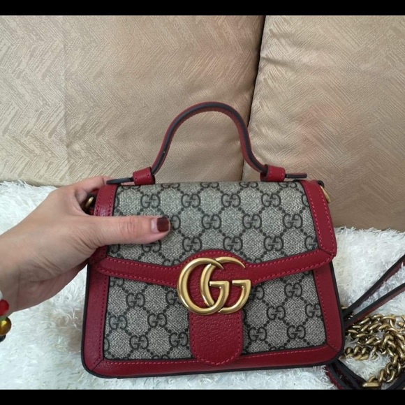 gucci - Picture 1 of 8